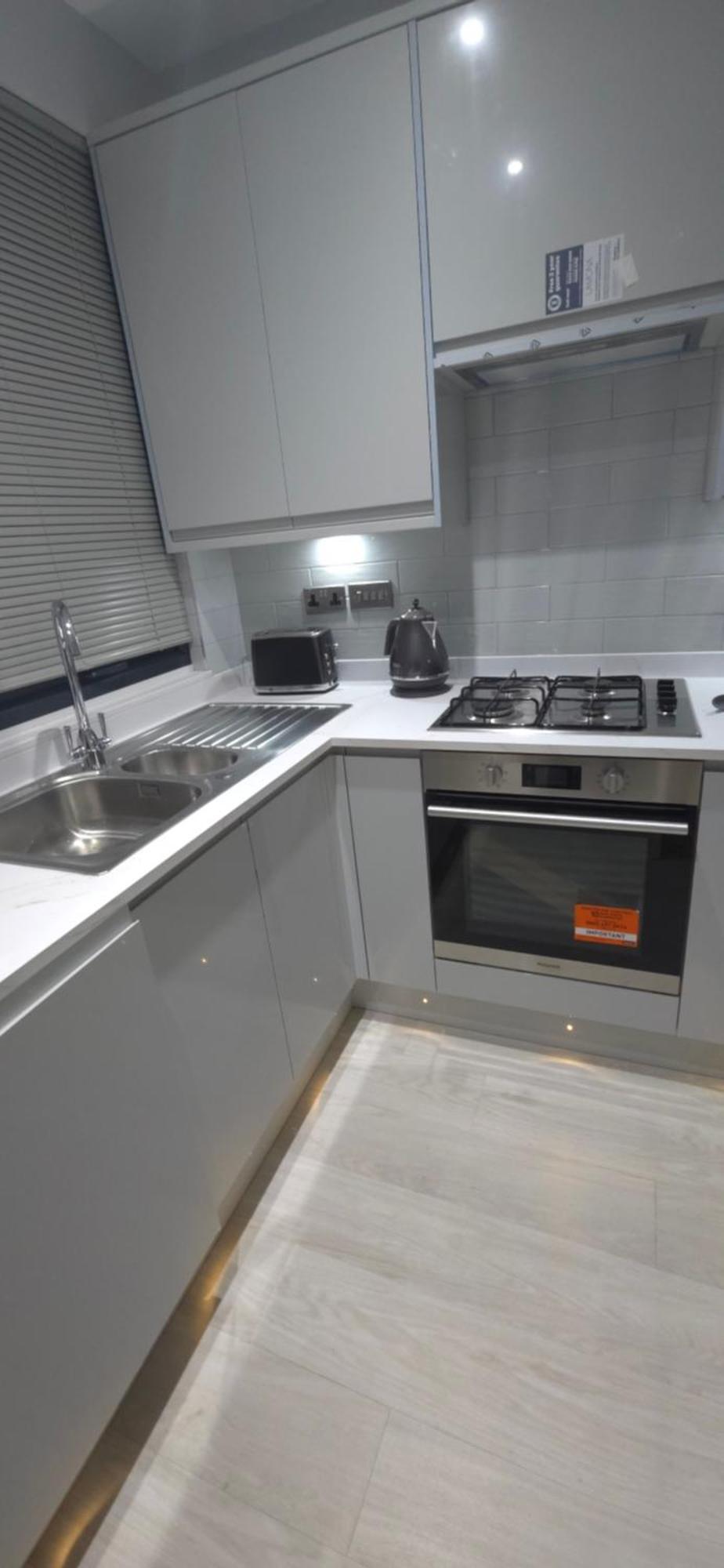 Family Friendly Fully Refurbished 3 Bedroom, 3 Bathroom In Appartement Londres